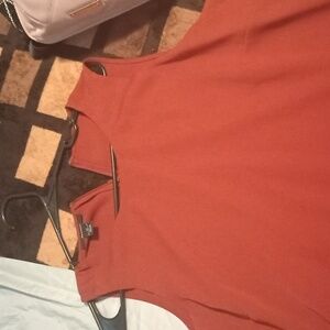 Woman's blouse sz 10 Alfani wine color